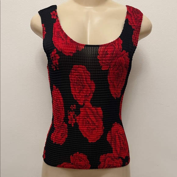 Impressions Tops - Impressions Red Black Rose Tank Medium Floral Whimsy Goth Witchy Dark Feminine M
